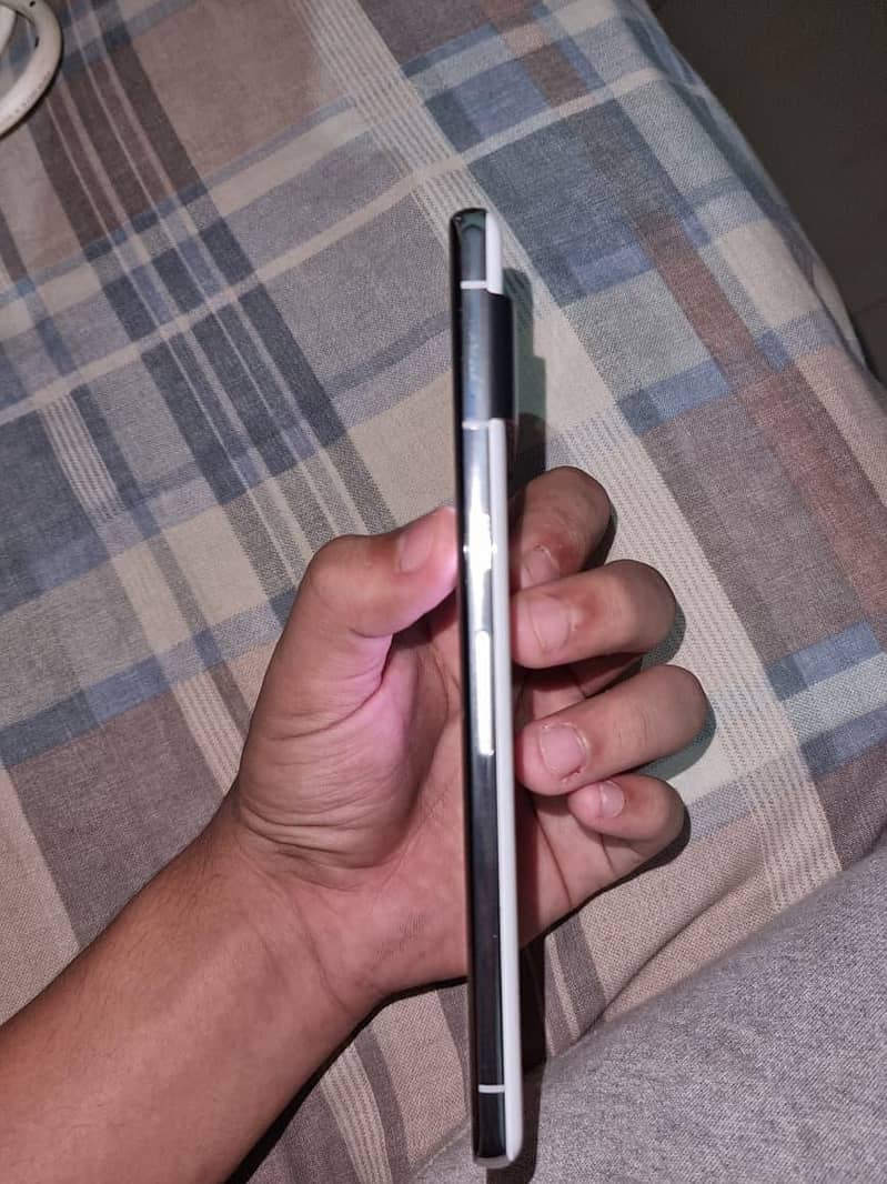 Google Pixel 7 Pro 4