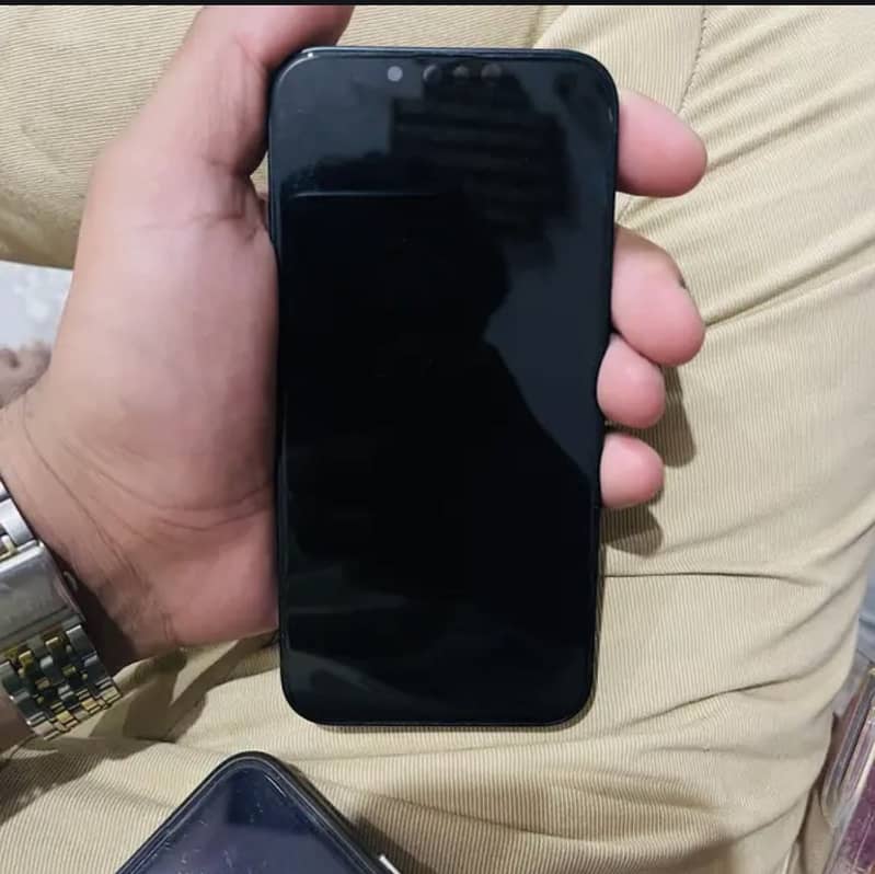 Iphone 13 4