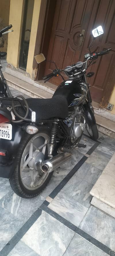 Suzuki GS 150 SE 2021 MODEL