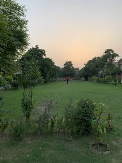 10 Marla Facing Park Plot For Sale Wapda Town Block H4