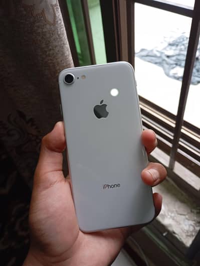 Apple iPhone 8
