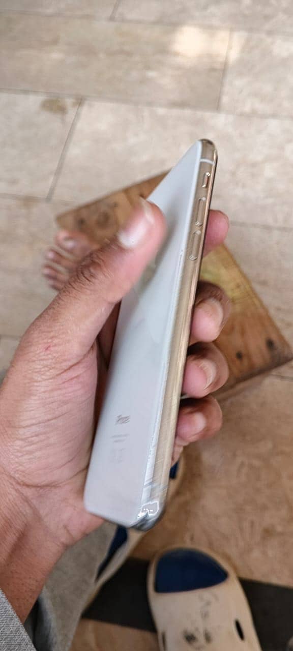 Apple iPhone X 1