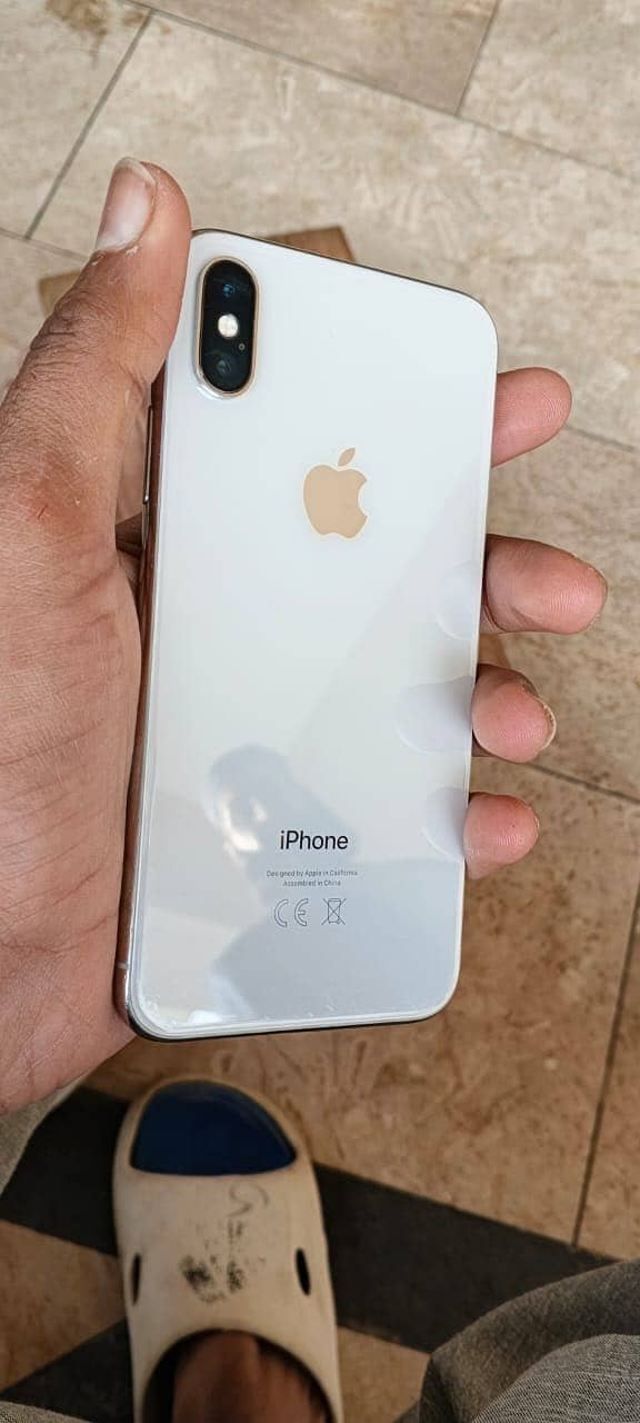 Apple iPhone X 3