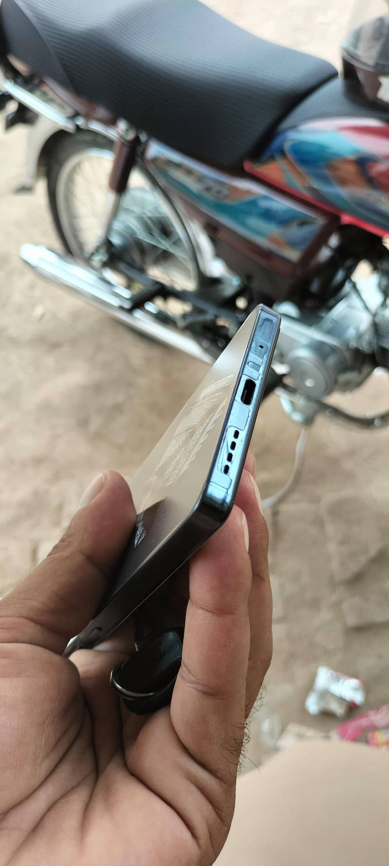 Infinix Note 40 4