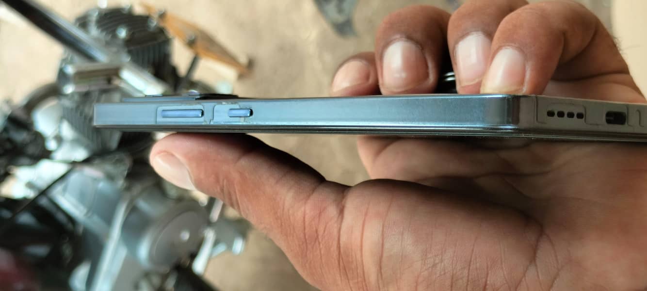 Infinix Note 40 5
