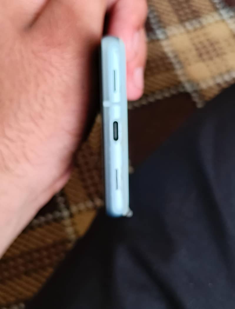 Google Pixel 7a 3