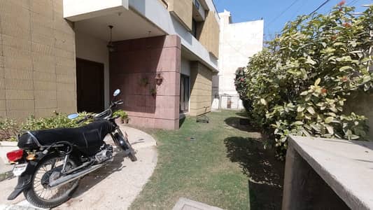 Buying A House In Gulshan-E-Iqbal - Block 13/D