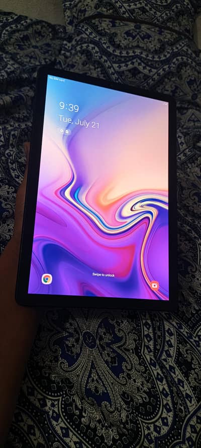 Samsung tab S4 Super AMOLED display big screen 64/4GB