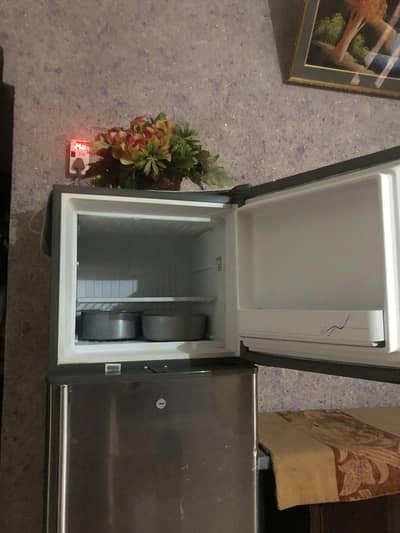 Dawlance Fridge for Sale – Excellent Condition – 100% Working