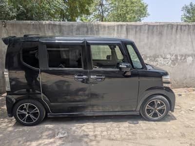 Honda N Box Custom 2014
