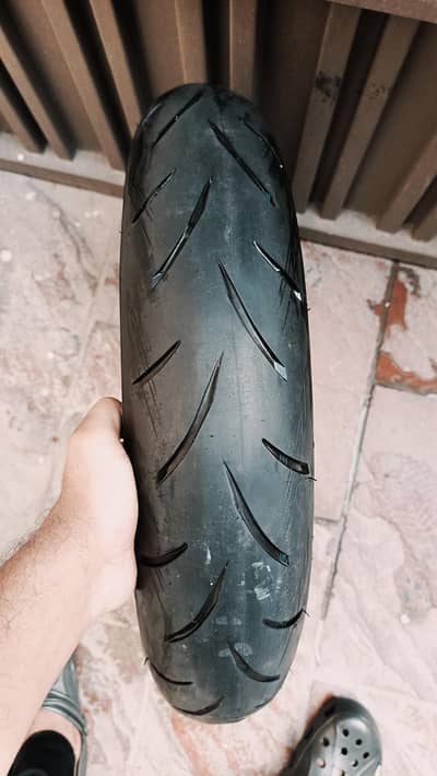 Bridgestone tyre 120/70/17