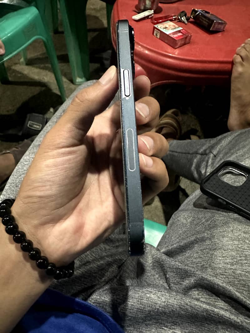 Apple iPhone 14 1