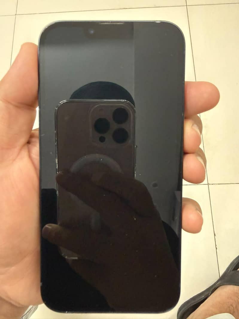 Apple iPhone 13 1