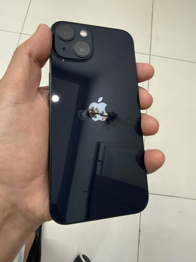 Apple iPhone 13 5