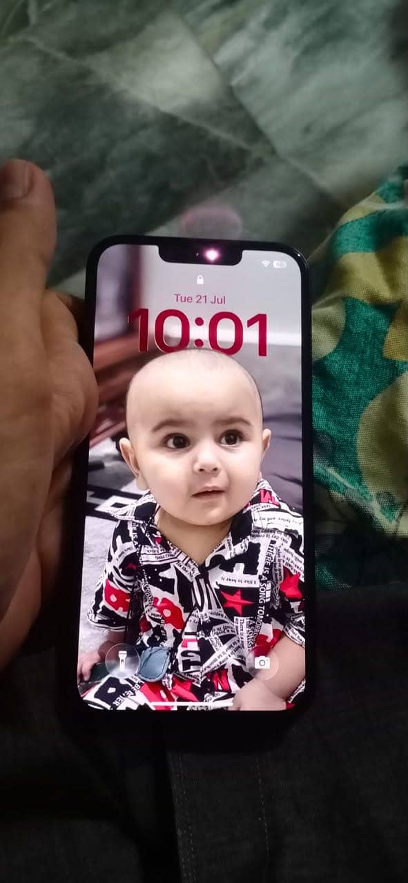 iPhone 14jv 4
