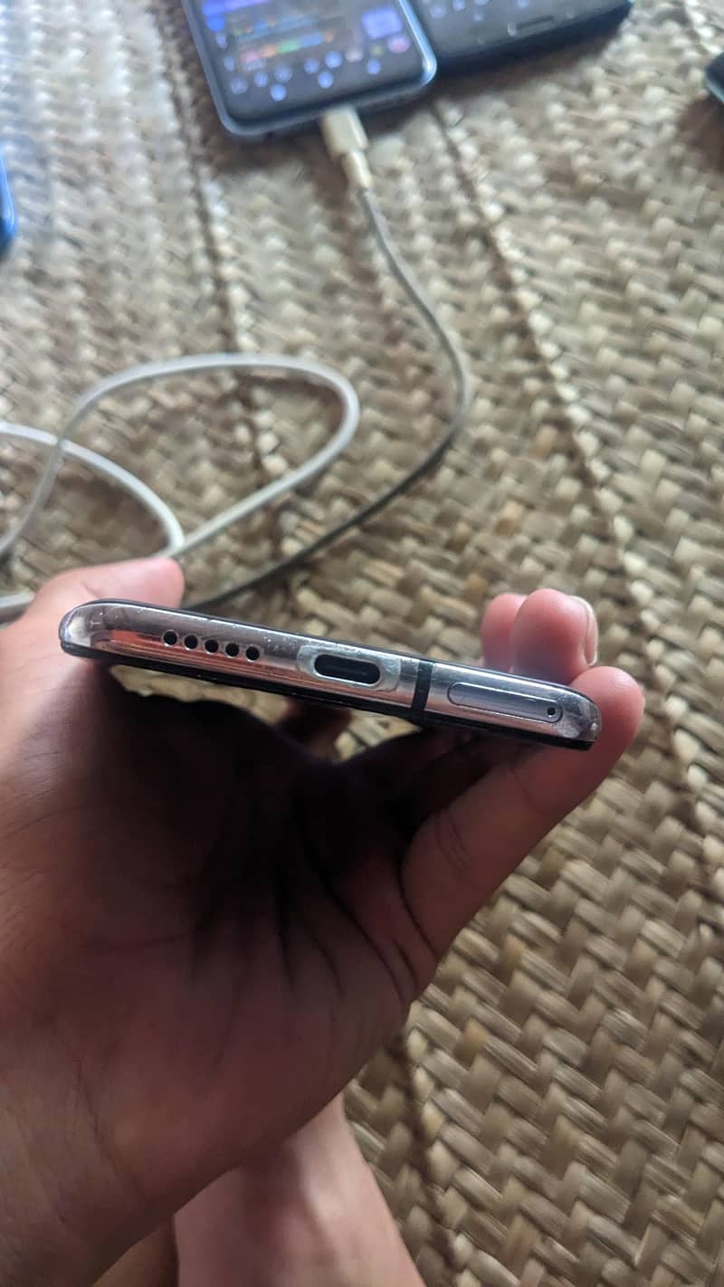 One Plus 7T 6