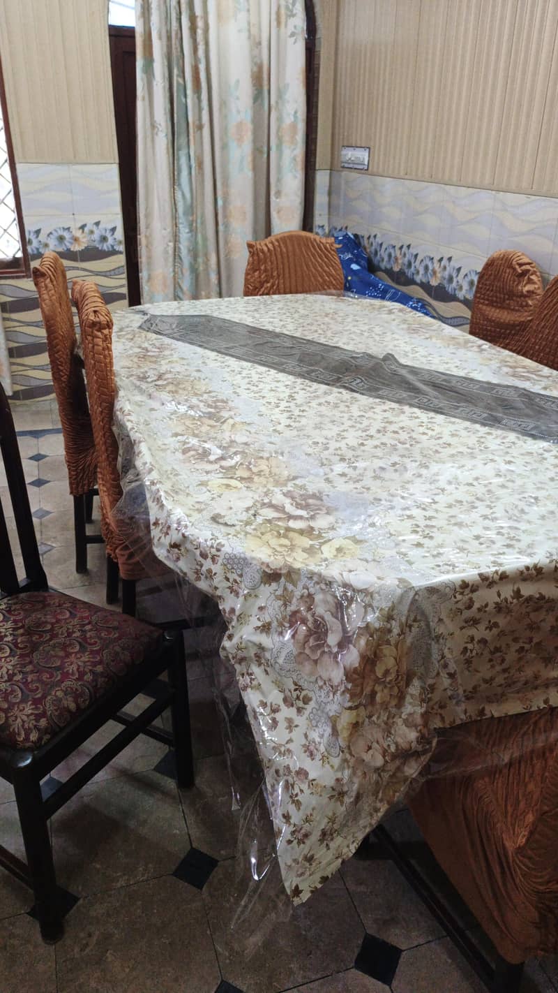 Dining tabale 3