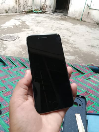 Apple iPhone 6