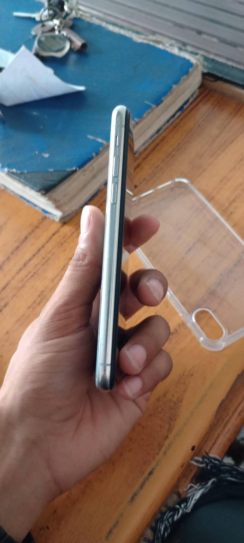Apple iPhone X 5