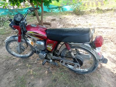 100cc 4 stroke  Yamaha used  bike for sale