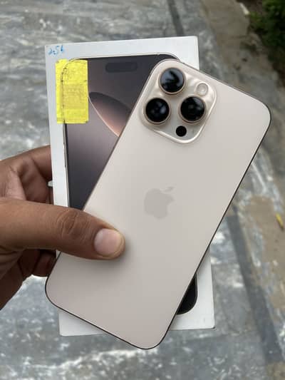 Apple iPhone 16 Pro Max