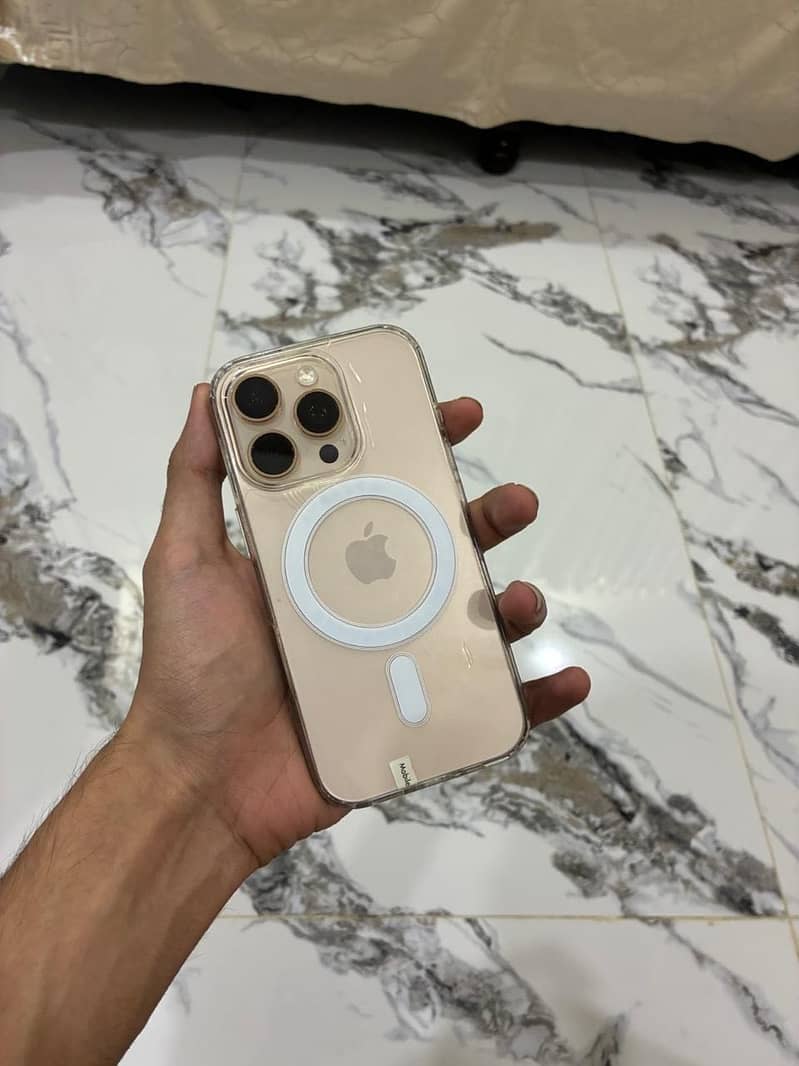 iphone 16 pro 1