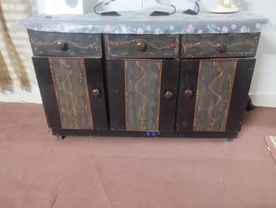 TV ky neechy wala rack or table for home or office use