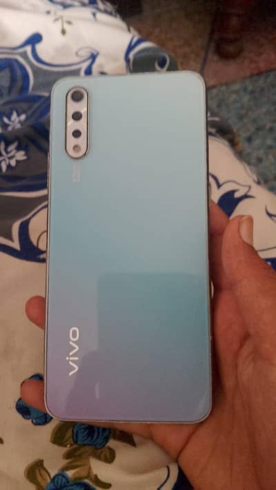 Vivo S1