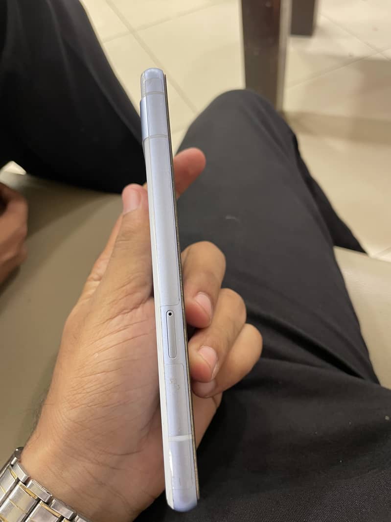Google Pixel 7a 5