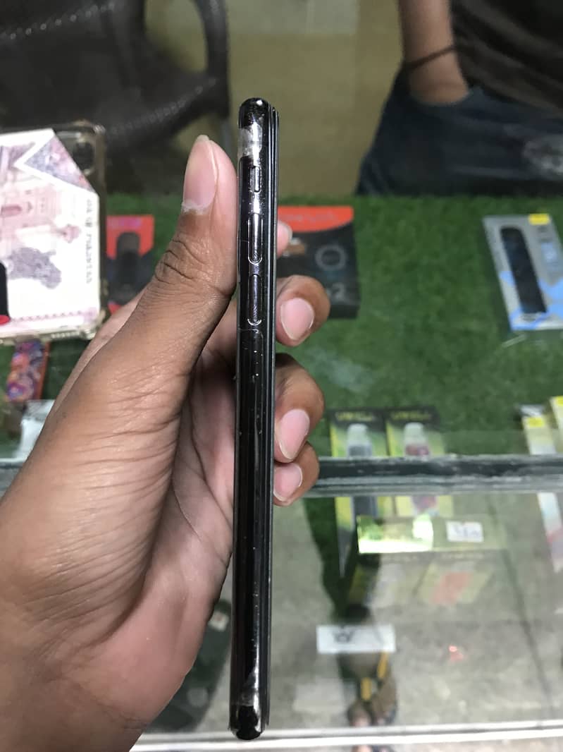 Apple iPhone X 2