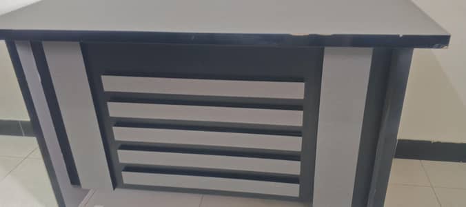 M size office table for sale