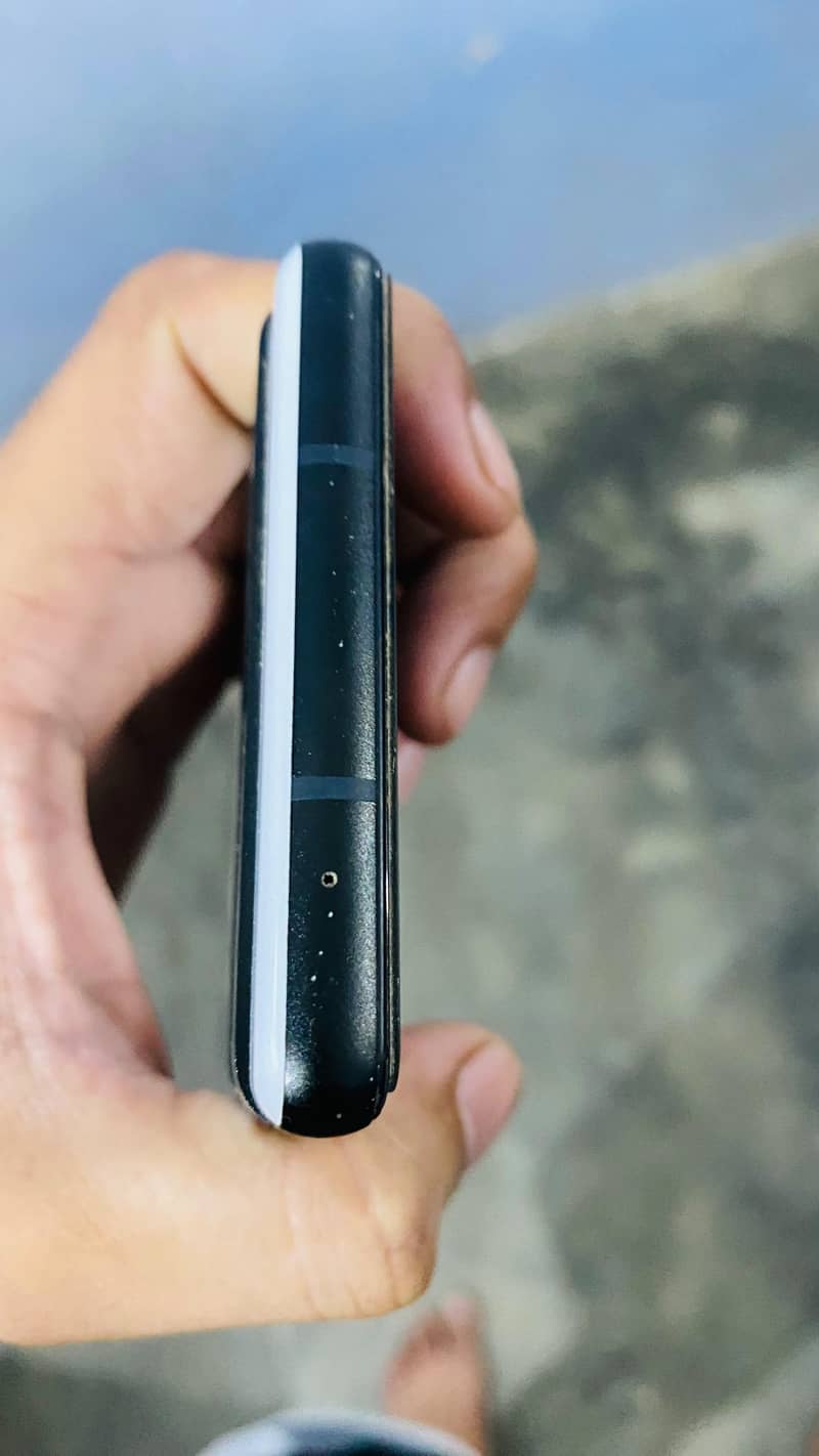 Google Pixel 6a 4