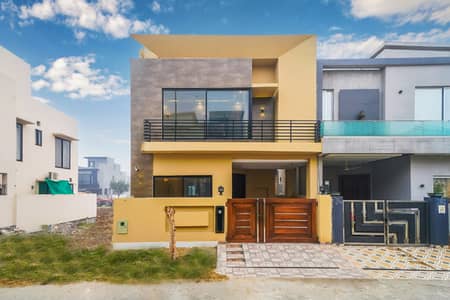 Premium 5-Marla Brand New House | Modern Architecture | Spacious Bedrooms | Prime Community Location