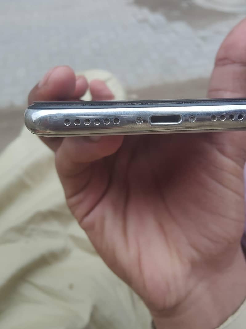 Apple iPhone X 2