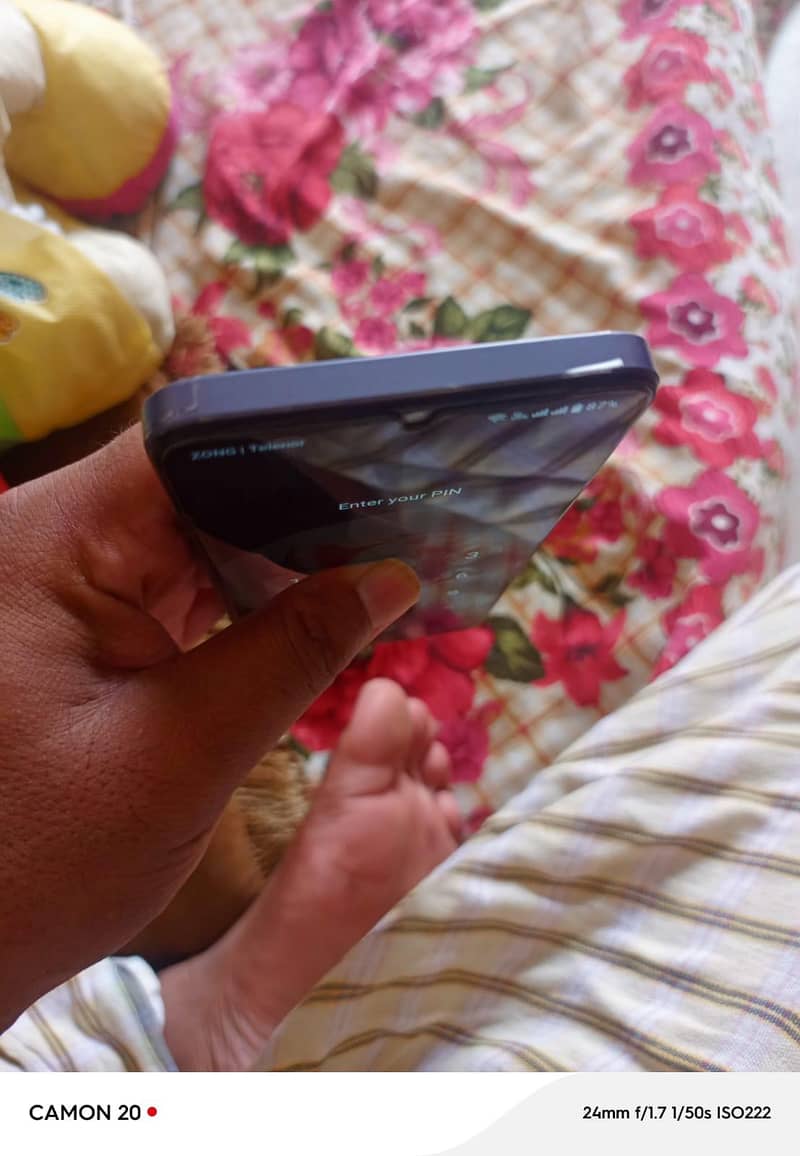 Realme Note 60 4