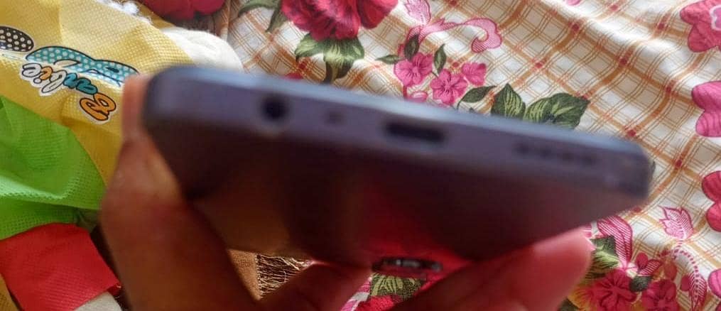 Realme Note 60 5