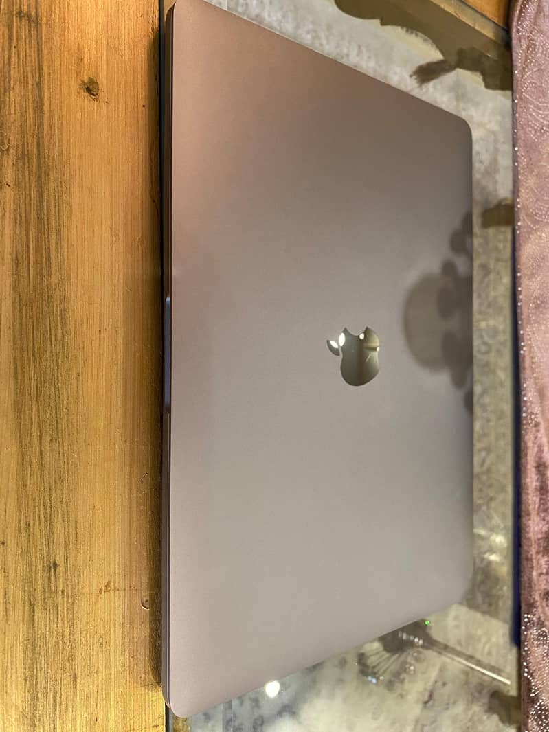 MacBook Pro 2