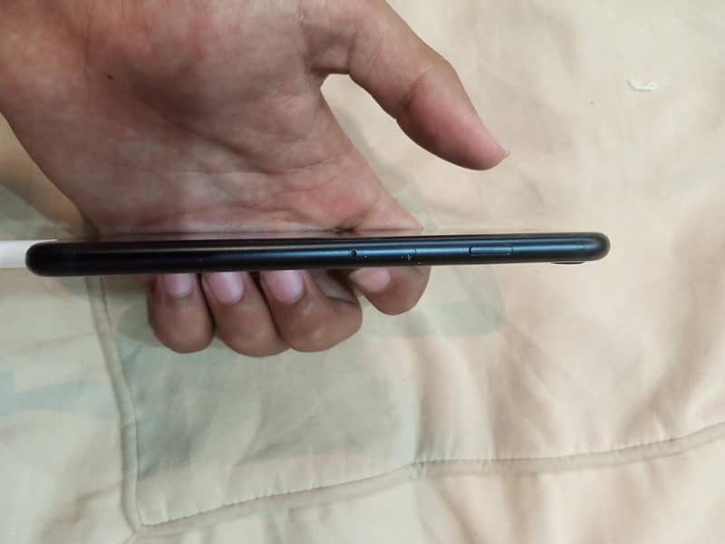 Apple iPhone SE 3rd Generation 2