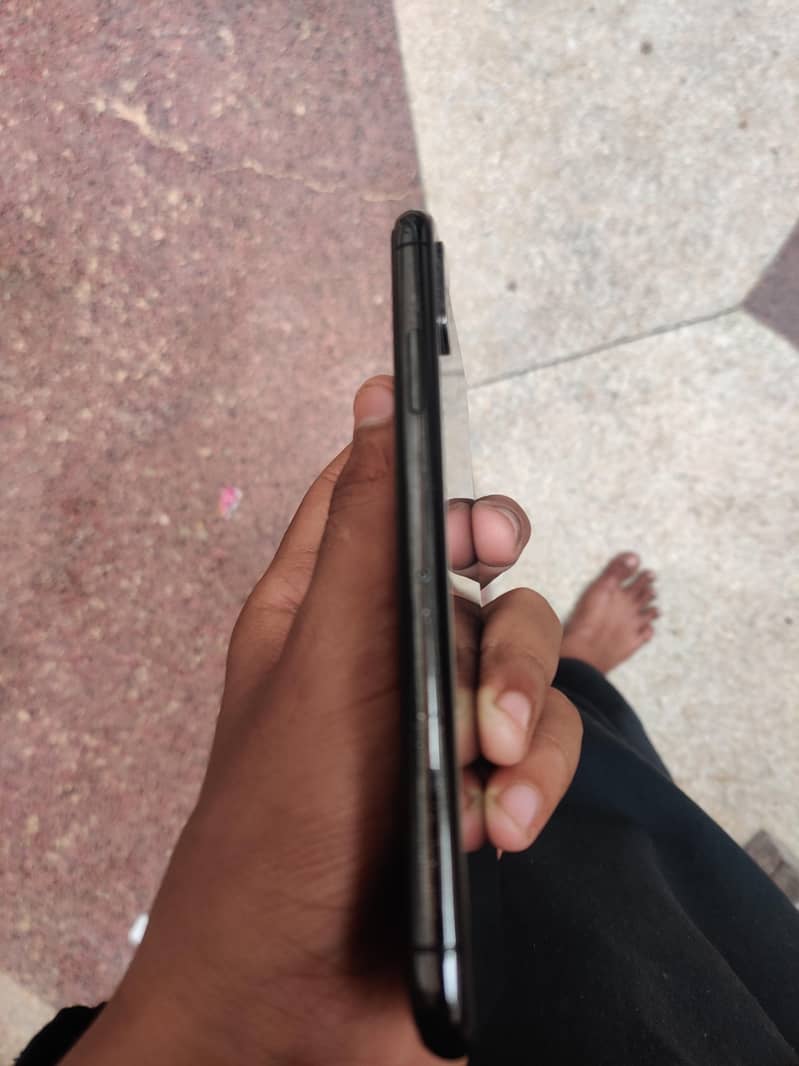 Apple iPhone X 1