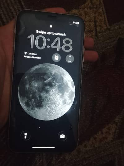 Apple iPhone 11 NON 64 GB 10 BY 10