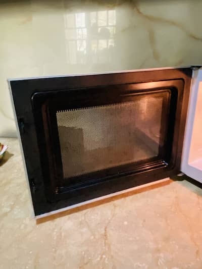 Microwave oven