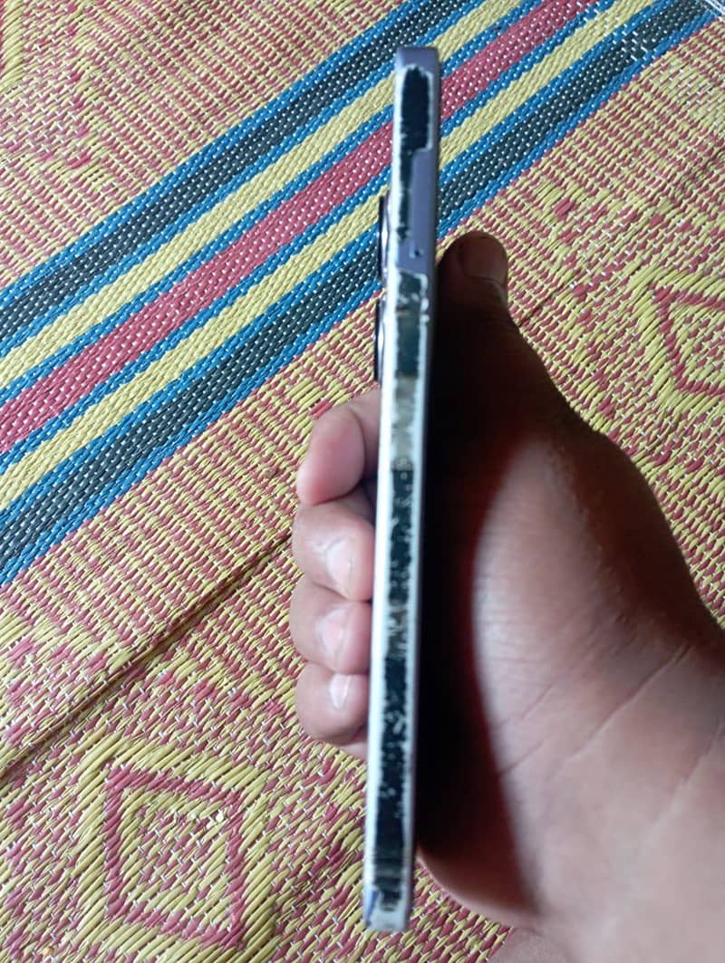 Xiaomi Redmi Note 13 Pro 3