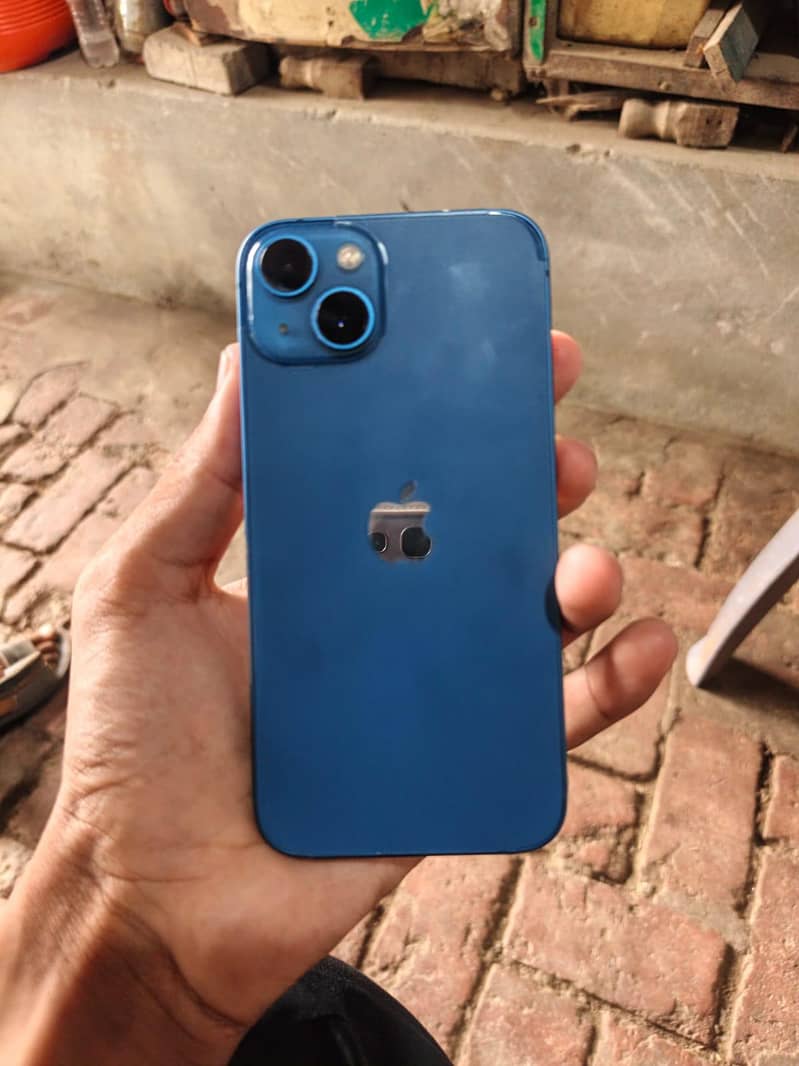 Apple iPhone 13 0