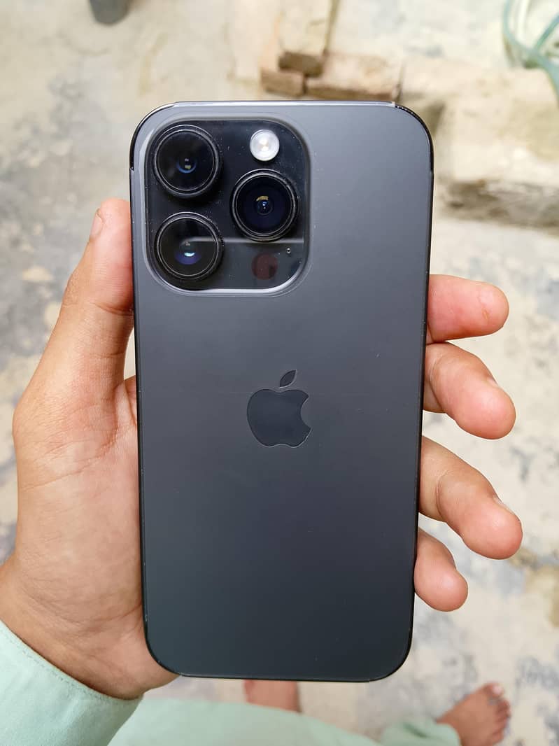 Apple iPhone 14 Pro 0