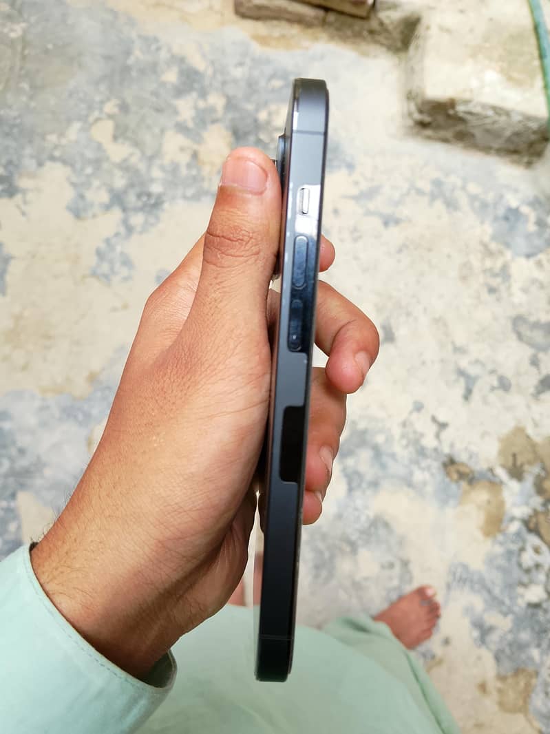 Apple iPhone 14 Pro 3