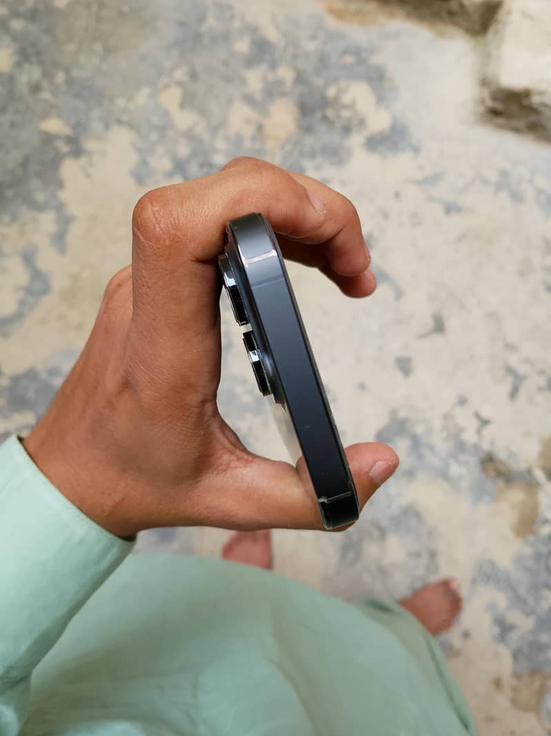 Apple iPhone 14 Pro 5