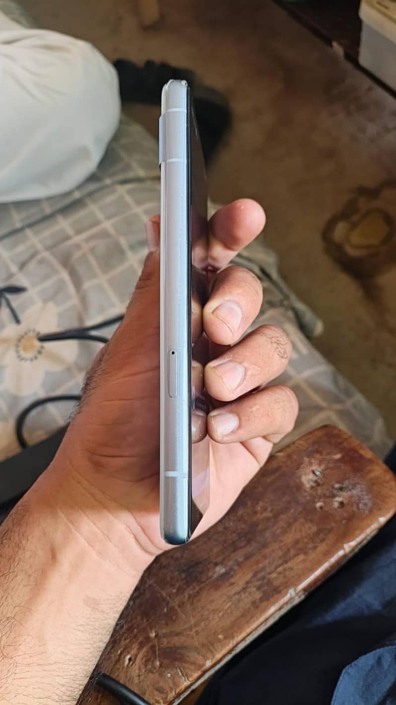 Google Pixel 7a 4