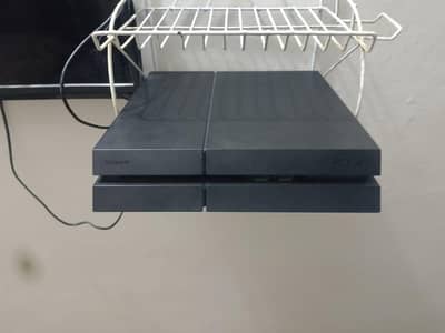 Used Ps 4 10/10 condition