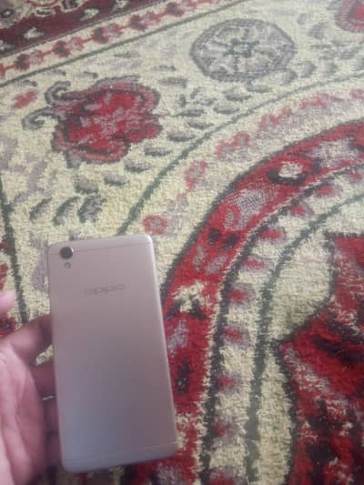 OPPO A37f 2/16 gb in genuine condition very good battery timing