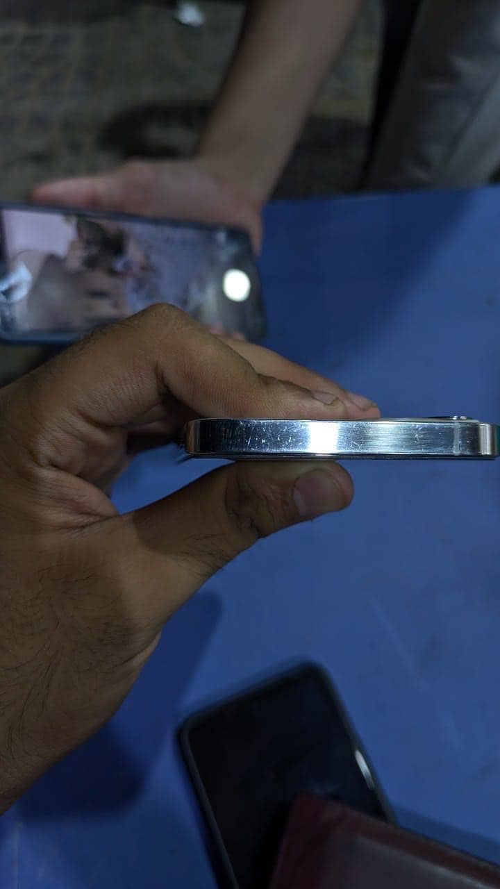 Apple iPhone 12 Pro 2